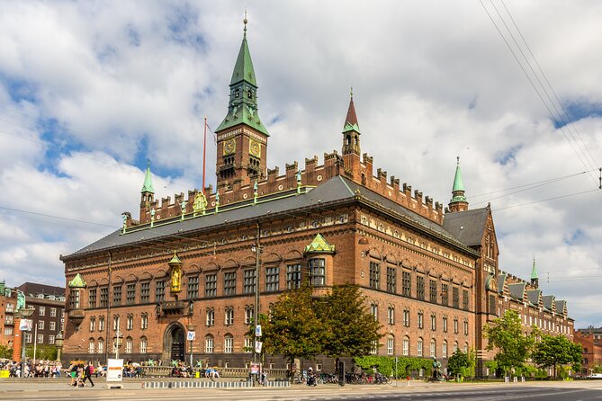 2-Hour Walking Introduction to Copenhagen and its Main Sights - Nyhavn’s colorful waterfront and an old engineering feat
