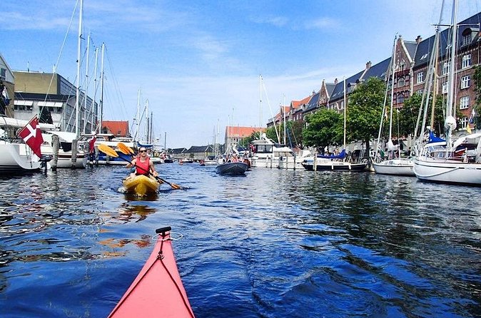 2 Hours Guided Kayak Tour in Copenhagen Harbor - Thorvaldsens Museum from the canal