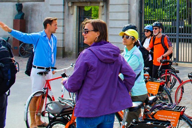 3-hour Copenhagen City Highlights Bike Tour - Copenhagen Cathedral and the royal gardens