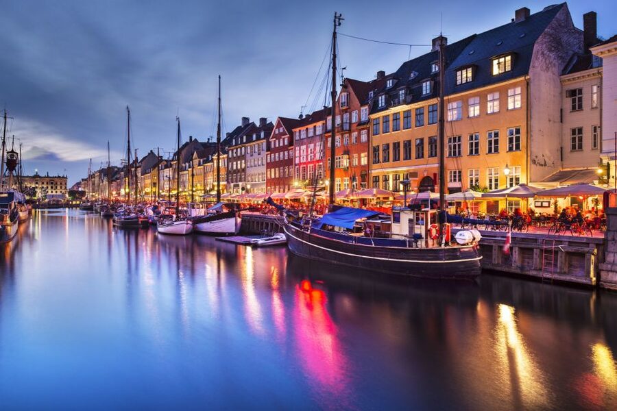 3-Hour Private Copenhagen Walking Tour - Amalienborg and the Marble Church