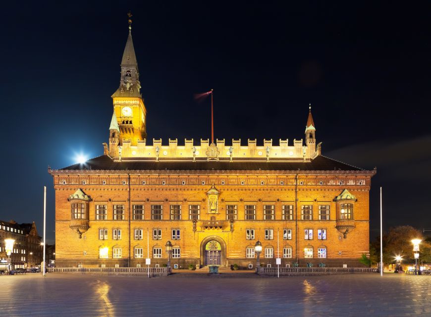 3-Hour Private Copenhagen Walking Tour - What the guide adds to the walk