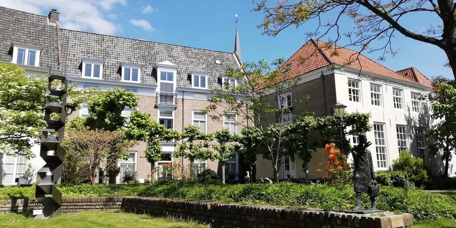 Breda: Highlights tour with local guide - The price and what you receive for $18