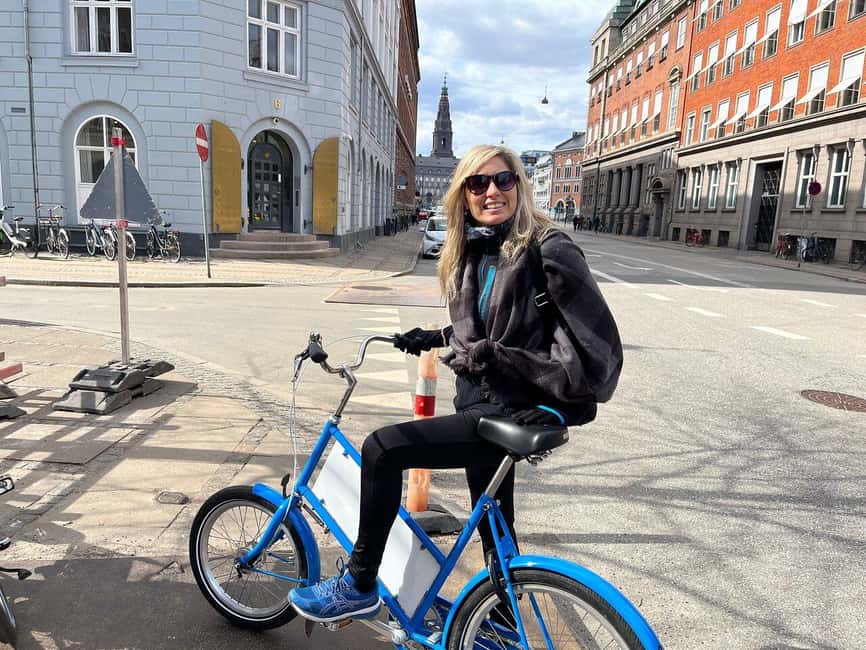 Copenhagen: 1.5-Hour City Highlights Bike Tour - Key points at a glance