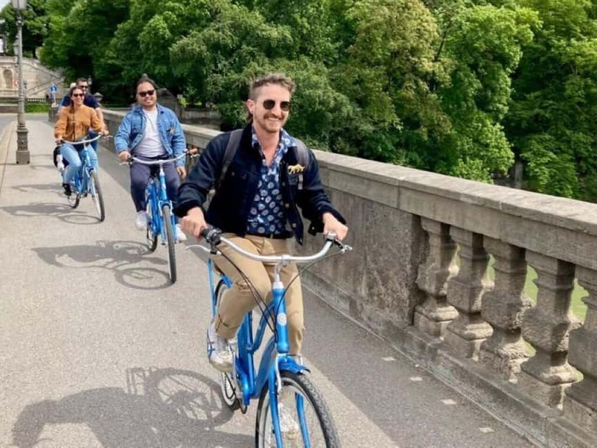 Copenhagen: 1.5-Hour City Highlights Bike Tour - Nyboder, a quieter look at old Copenhagen