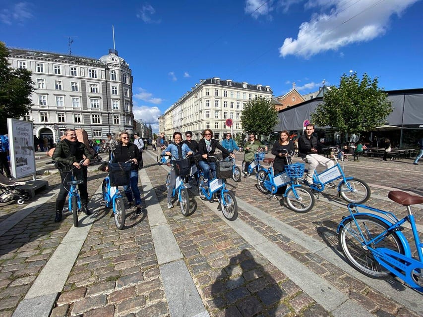 Copenhagen: 1.5-Hour City Highlights Bike Tour - Amalienborg and the modern Danish monarchy