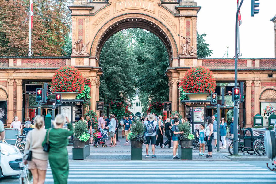 Copenhagen: 2-hour Old Town Private Walking Tour - Nytorv and Gammeltorv, two old squares close together