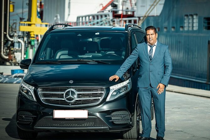 Copenhagen Airport Transfer Service | English Speaking Driver - The 45-minute waiting rule is the key fine print