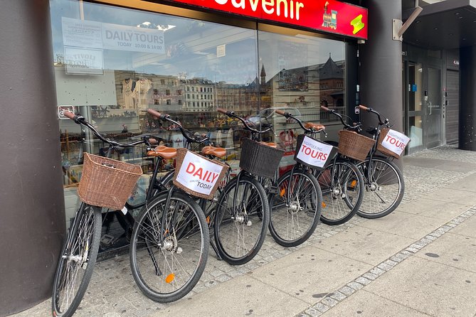 Copenhagen Bicycle Adventure - Rosenborg Castle and the royal gardens