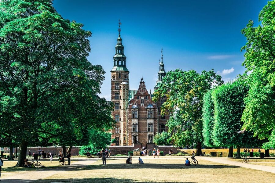 Copenhagen City & Christiansborg Palace Private Walking Tour - Why Christiansborg Gives This Walk Its Focus