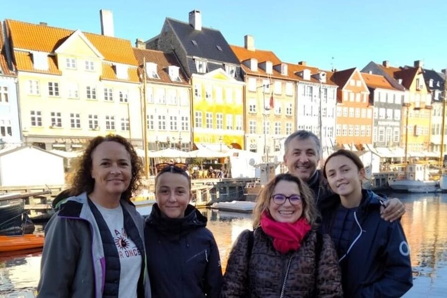 Copenhagen: City Highlights Walking Tour With Local Guide - Meeting the Little Mermaid