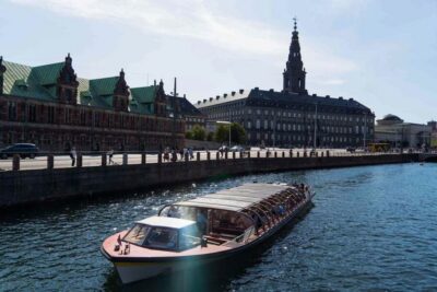 Classic Canal Tour & The Harbour