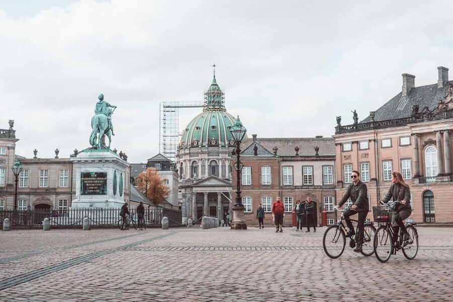 Copenhagen: Guided Bike Tour in French - Key points to know before booking