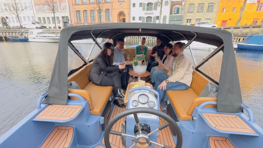 Copenhagen: Guided Canal Tour by Electric Boat - What you see along Copenhagen’s canals
