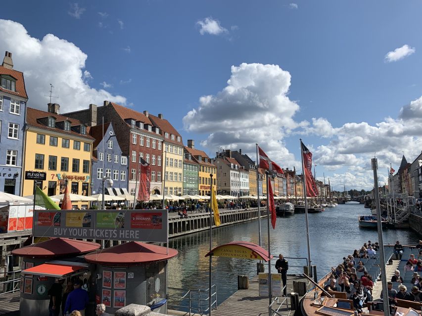 Copenhagen: Guided Walking Tour - Ny Torv, Gammel Torv, and medieval streets