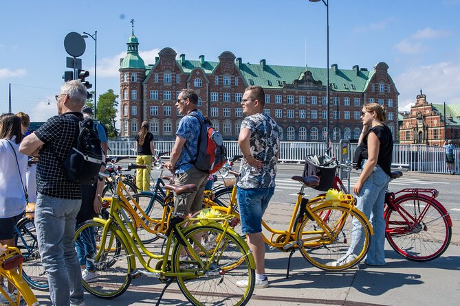 Copenhagen Highlights 3 Hour Bike Tour with local Guide - Amalienborg, Frederik’s Church, and Royal Copenhagen