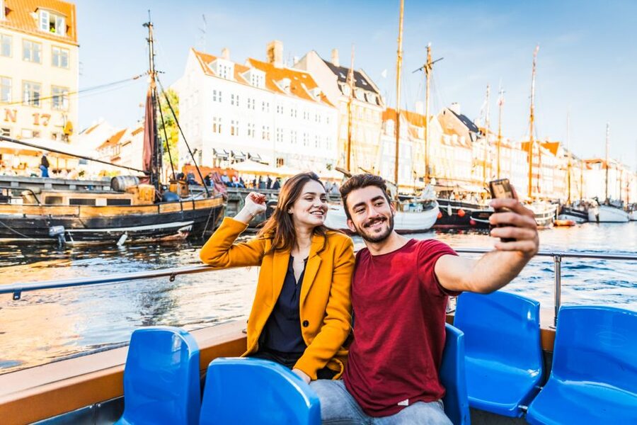 Copenhagen: Hop-On Hop-Off Bus Tour with Boat Tour Option - Bus only or bus and boat?