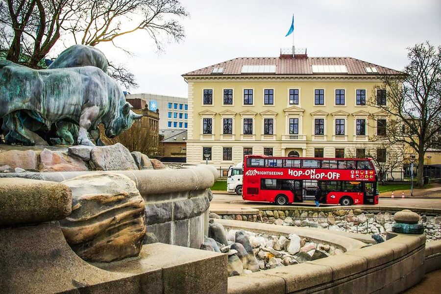 Copenhagen: Hop-On Hop-Off Bus Tour with Boat Tour Option - Timing your day without rushing