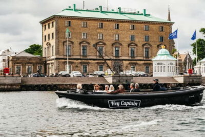 Old Canals and Hidden Gems Social Boat Tour