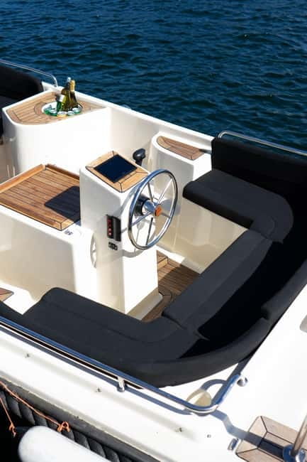Copenhagen: Private Guided Boat Tour with City Highlights - Why the three-hour route is the best middle choice