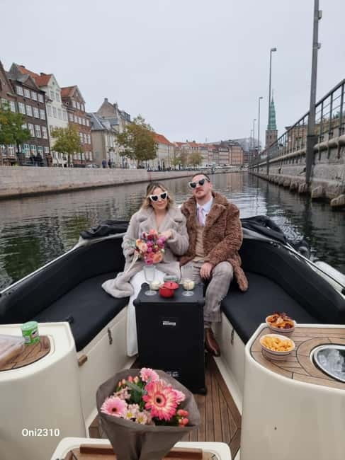 Copenhagen: Private Guided Boat Tour with City Highlights - Swimming, food, music, and the practical limits