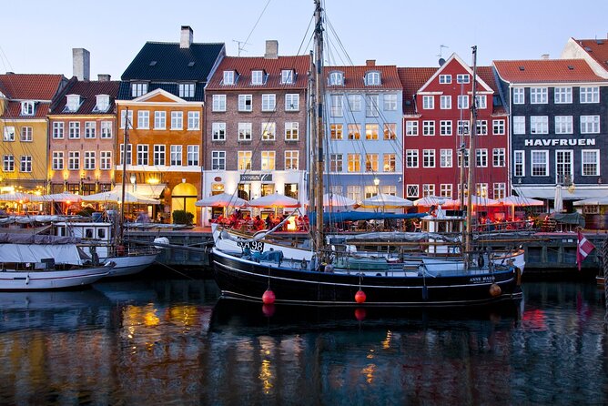 Copenhagen Private Guided tour by Car with Tailorable Itinerary - Guides, Drivers, and the Human Factor