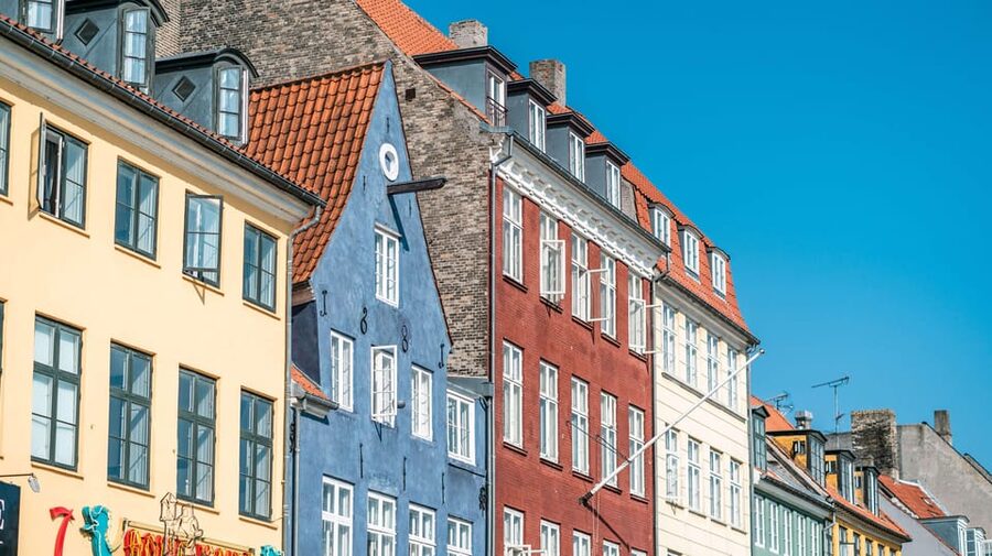 Copenhagen: Private Walking Tour - The Playhouse and Opera House across the inner harbor