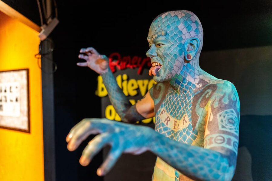 Copenhagen: Ripley's Believe It or Not! 4-Way Combo Ticket - Ripley’s Believe It or Not! at Rådhuspladsen