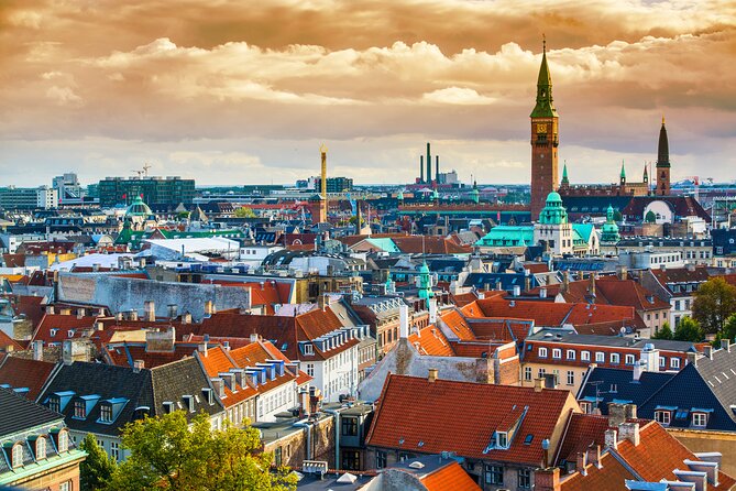Copenhagen Royal Conspiracy Exploration Game and Tour - A royal mystery begins at Amalienborg Palace