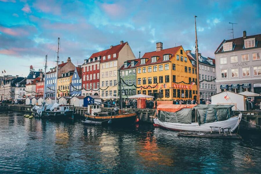 Copenhagen: Tour with Private Guide - Timing, mobility, and cancellation details