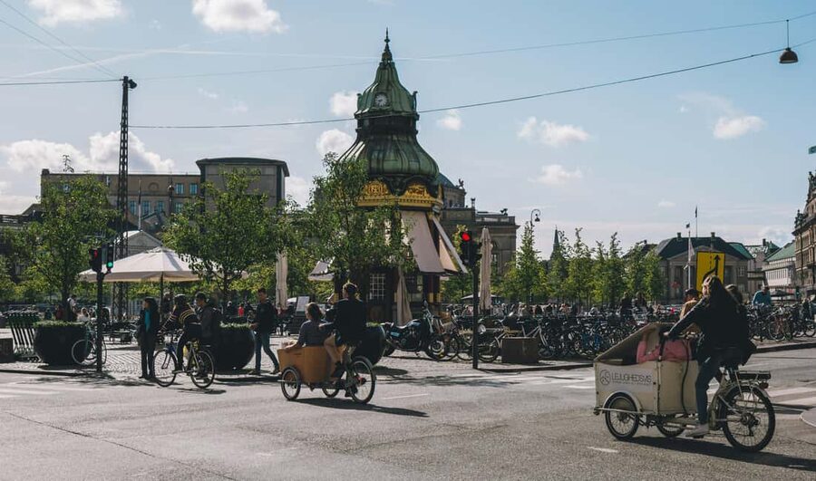 Copenhagen: Tour with Private Guide - A private start in the heart of Copenhagen