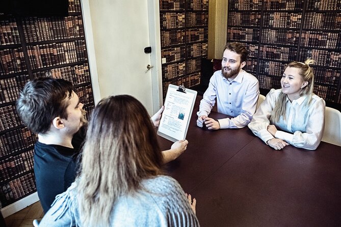 Downfall Spy Mission (Premium Private Escape Room) - Why the live actor changes the experience