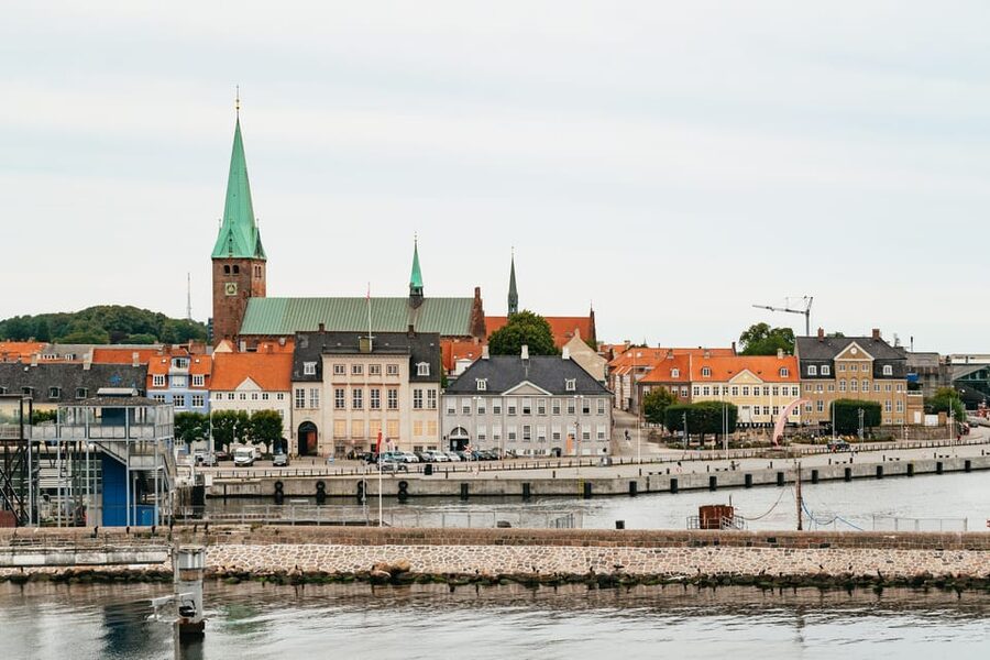 From Copenhagen: Lund and Malmö 2-Country Tour - Lund Cathedral and the 1700s streets