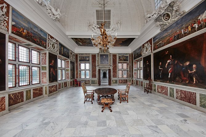 Grand Day Trip around Copenhagen - Frederiksborg Castle and the flexible lunch stop