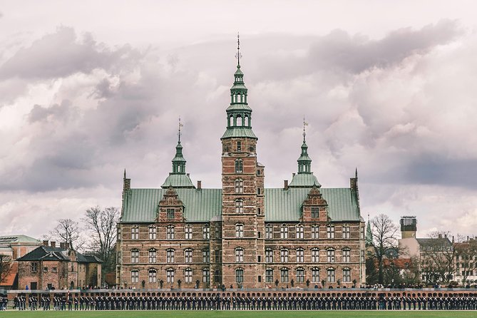 Grand Tour of Copenhagen - The Little Mermaid to Royal Castle - Resistance history and the Gefion Fountain
