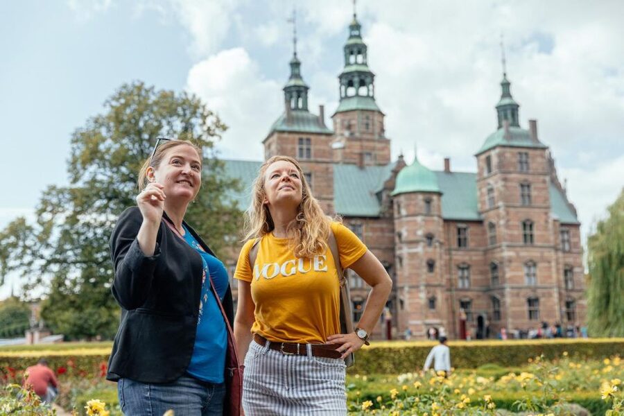 Highlights & Hidden Gems of Copenhagen Private Tour - Starting at Paludan Bog & Café