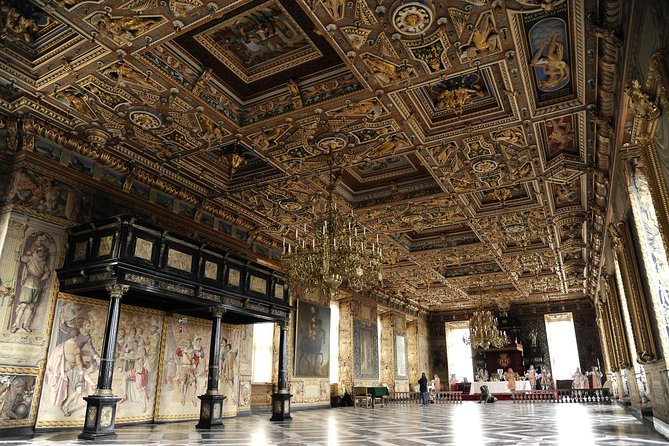 Private Tour to Frederiksborg Castle - Gardens, water, and the space outside the palace