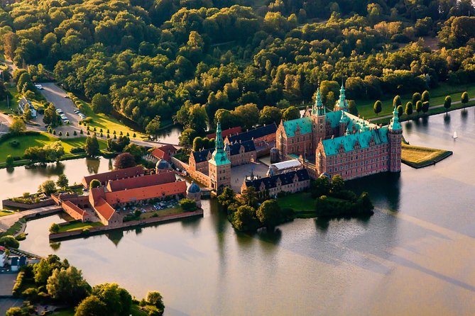 Private Tour to Frederiksborg Castle - Leaving Copenhagen by private vehicle