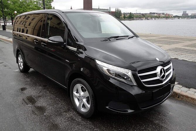Private transfer Copenhagen airport, Port to or from the city - The ride into central Copenhagen