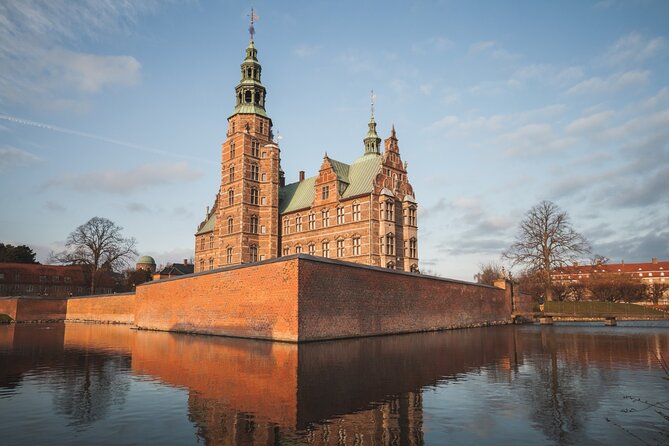 Round Tower, Rosenborg Castle and Old Town Copenhagen Tour - Cancellation and who should book
