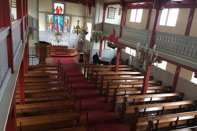 Súðuroy Island Day Tour, Faroe Islands - Lunch and local history in Tvøroyri