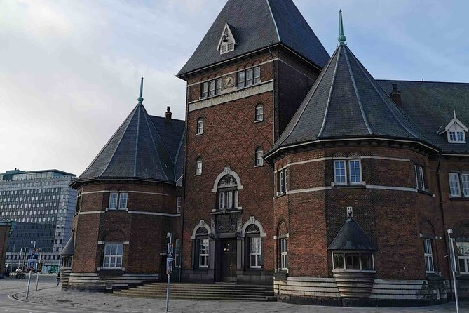 The Ancient Viking Stronghold of Aros: A Self-Guided Audio Tour in Aarhus - Pass ARoS Aarhus Kunstmuseum