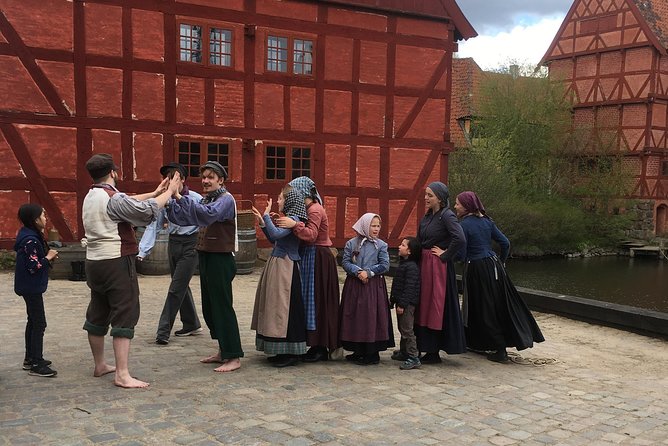 Time travel in Aarhus - What the five-hour length means