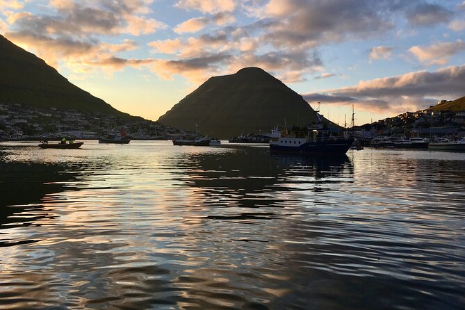 Understanding Klaksvík: A Self-guided city tour in KlaksvÍk - Húkurin: a fishing hook with a political story