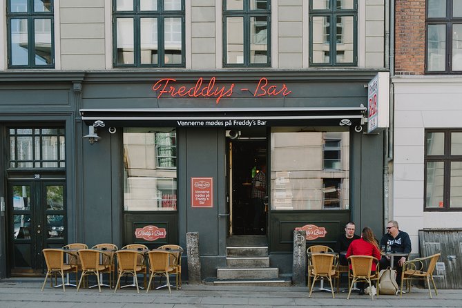 Vesterbro Tour With Beer & Pub Visits - Max 10 People - Small details on Viktoriagade and beyond