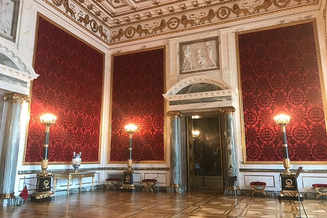 walking tour - Copenhagen and Christiansborg 3 hours - Højbro Plads and the approach to Christiansborg